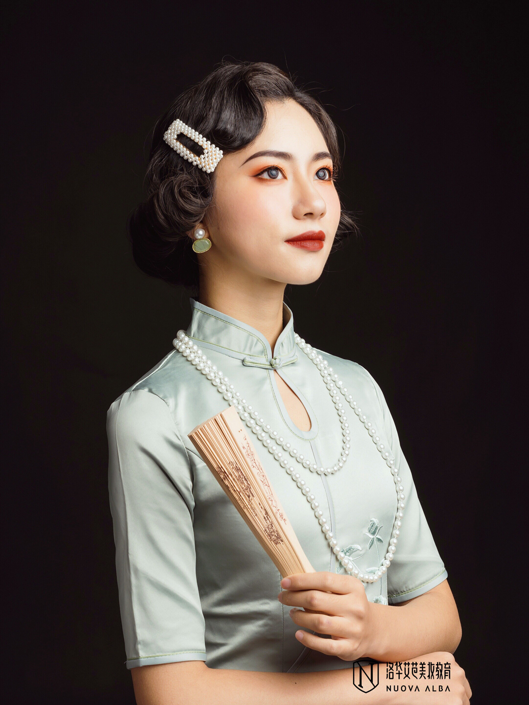 長沙學化妝美甲多少錢？