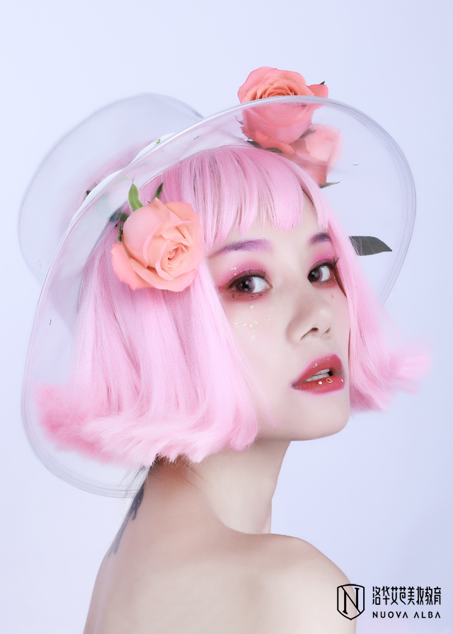 懷化化妝學(xué)校洛華艾芭怎么樣？