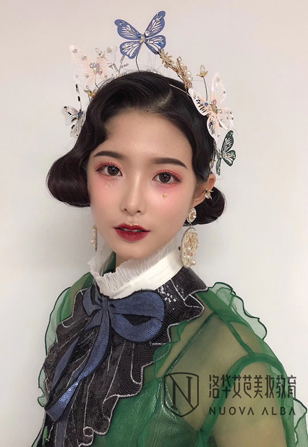 懷化化妝學(xué)校洛華艾芭怎么樣？